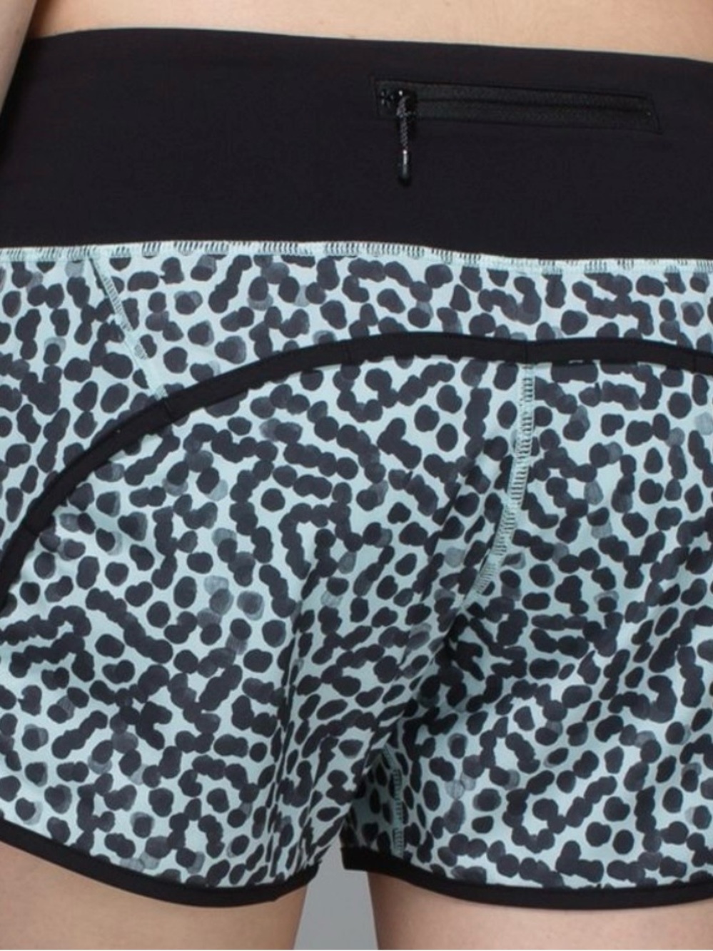 LULULEMON RUN TIMES SHORT *4 way Stretch (Ace Spot Tranquil Blue Black/ Black) - Picture 2 of 6